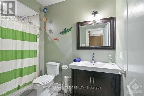 2539 Kearns Way, Ottawa, ON - Indoor Photo Showing Bathroom