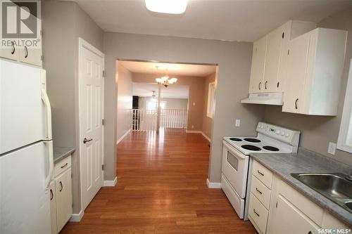 107 James Street, Saskatoon, SK - Indoor Photo Showing Kitchen