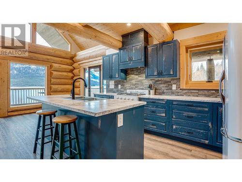 682 Lower Inonoaklin Road, Edgewood, BC - Indoor Photo Showing Kitchen With Upgraded Kitchen