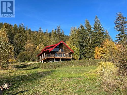 682 Lower Inonoaklin Road, Edgewood, BC - Outdoor