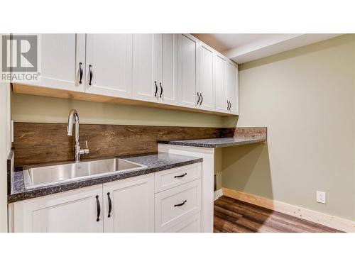 682 Lower Inonoaklin Road, Edgewood, BC - Indoor Photo Showing Kitchen With Double Sink