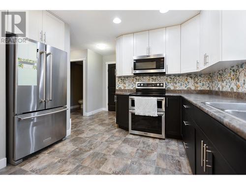 7576 Creekside Way, Prince George, BC - Indoor Photo Showing Kitchen