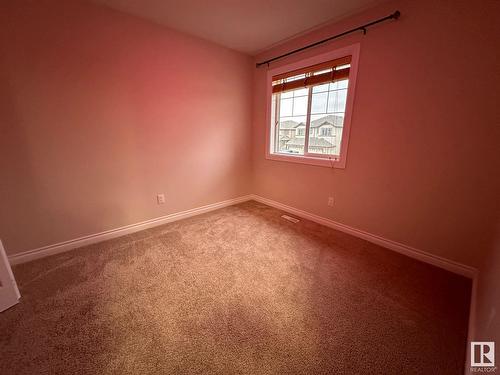 1405 25 Av Nw, Edmonton, AB - Indoor Photo Showing Other Room