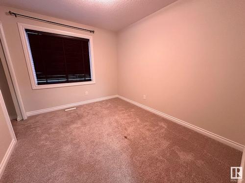 1405 25 Av Nw, Edmonton, AB - Indoor Photo Showing Other Room