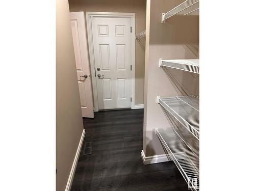 1405 25 Av Nw, Edmonton, AB - Indoor Photo Showing Other Room