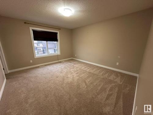 1405 25 Av Nw, Edmonton, AB - Indoor Photo Showing Other Room