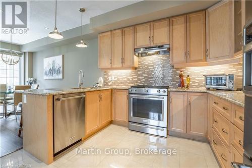 3101 Cornell, Oakville, ON - Indoor Photo Showing Kitchen