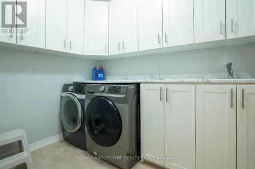 207 Gardenbrooke Trail, Brampton, ON - Indoor Photo Showing Laundry Room