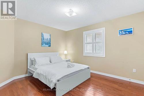 207 Gardenbrooke Trail, Brampton, ON - Indoor Photo Showing Bedroom