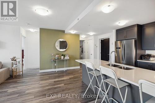 300G Fourth Avenue, St. Catharines, ON - Indoor Photo Showing Kitchen With Stainless Steel Kitchen With Double Sink With Upgraded Kitchen