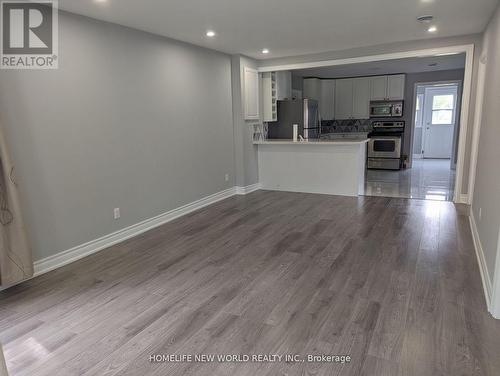 212 Elm Avenue, Georgina, ON - Indoor Photo Showing Kitchen