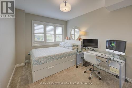 36 - 300 Ravineview Way, Oakville, ON - Indoor Photo Showing Bedroom