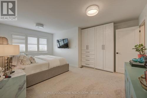 36 - 300 Ravineview Way, Oakville, ON - Indoor Photo Showing Bedroom