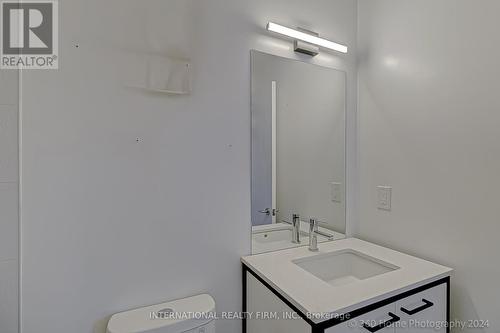 Th19 - 40 Ed Clark Gardens Boulevard, Toronto, ON -  Photo Showing Bathroom