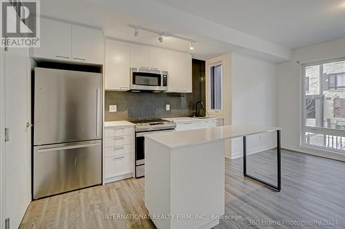 Th19 - 40 Ed Clark Gardens Boulevard, Toronto, ON - Indoor Photo Showing Kitchen