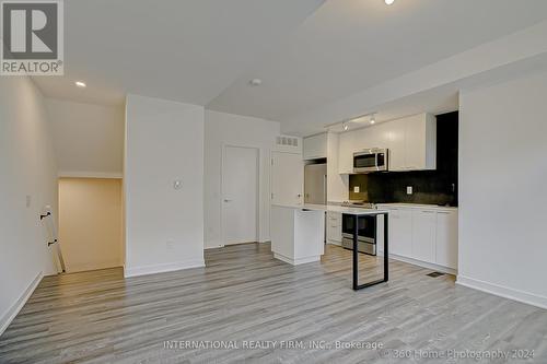 Th19 - 40 Ed Clark Gardens Boulevard, Toronto, ON - Indoor Photo Showing Kitchen