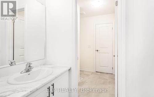 152 Winters Way, Shelburne, ON - Indoor Photo Showing Bathroom