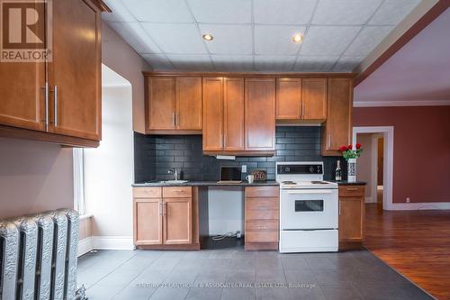 5 - 116 King Street, Quinte West, ON - Indoor Photo Showing Kitchen