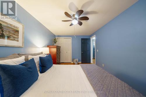 297 Drury Lane, Strathroy-Caradoc (Nw), ON - Indoor Photo Showing Bedroom