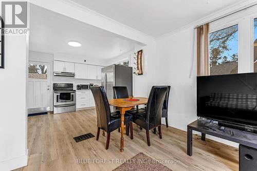 1466 Trafalgar Street, London, ON - Indoor Photo Showing Dining Room