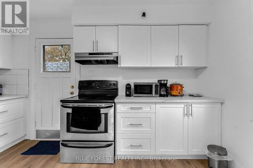 1466 Trafalgar Street, London, ON - Indoor Photo Showing Kitchen