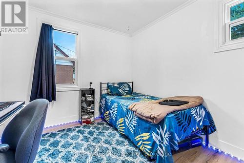 1466 Trafalgar Street, London, ON - Indoor Photo Showing Bedroom