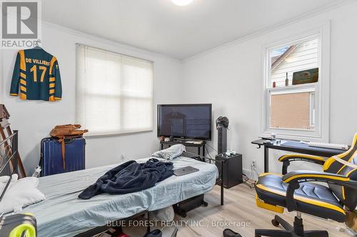 1466 Trafalgar Street, London, ON - Indoor Photo Showing Bedroom