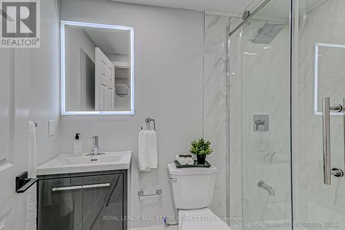 40 Ewing Street, Halton Hills, ON - Indoor Photo Showing Bathroom