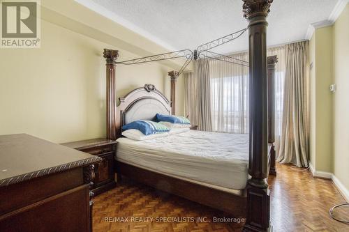 2410 - 22 Hanover Road, Brampton, ON - Indoor Photo Showing Bedroom