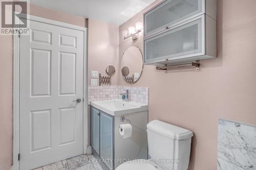 2410 - 22 Hanover Road, Brampton, ON - Indoor Photo Showing Bathroom