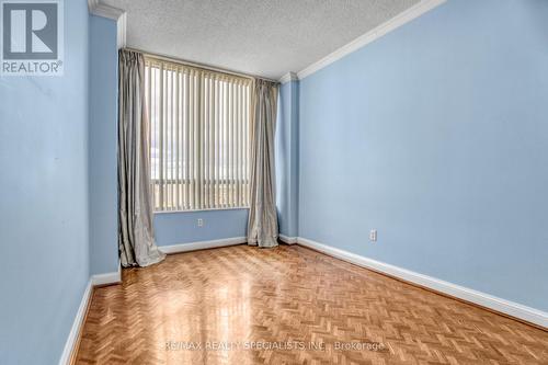 2410 - 22 Hanover Road, Brampton, ON - Indoor Photo Showing Other Room