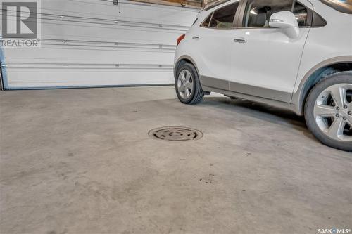 5 Garrettsee Street, Duval, SK - Indoor Photo Showing Garage