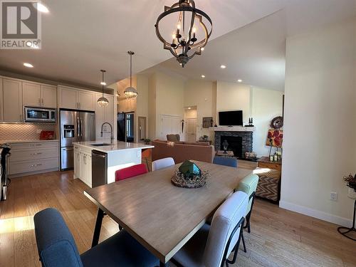 1881 Foxwood Trail, Windermere, BC - Indoor Photo Showing Dining Room