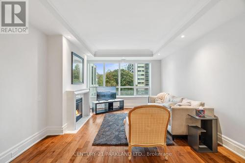 409 - 155 St Clair Avenue W, Toronto, ON - Indoor With Fireplace