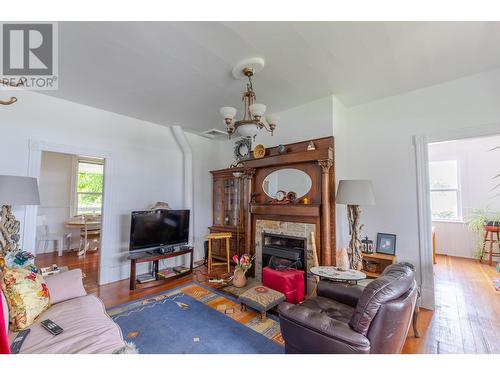 14612 Garnet Avenue, Summerland, BC - Indoor Photo Showing Living Room With Fireplace