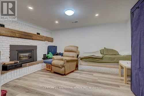 1431 Park Road S, Oshawa, ON - Indoor Photo Showing Living Room With Fireplace