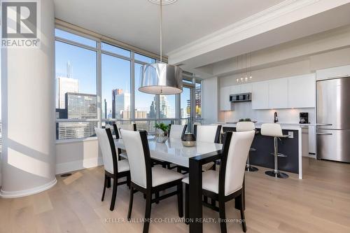 Ph 5202 - 65 Bremner Boulevard, Toronto, ON - Indoor Photo Showing Dining Room