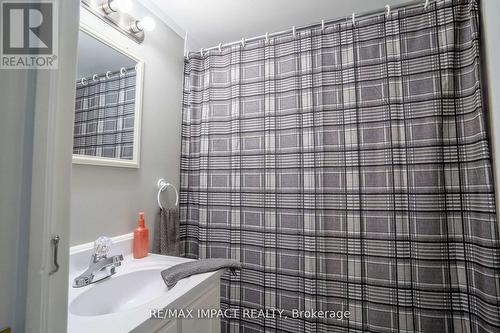 44 Plumridge Court, Ajax, ON - Indoor Photo Showing Bathroom