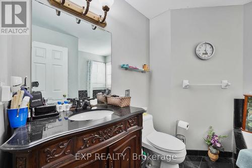 9 Tom Edwards Drive, Whitby, ON - Indoor Photo Showing Bathroom