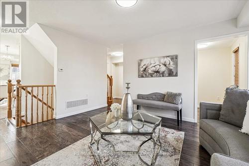 342 Dymott Avenue, Milton, ON - Indoor Photo Showing Living Room