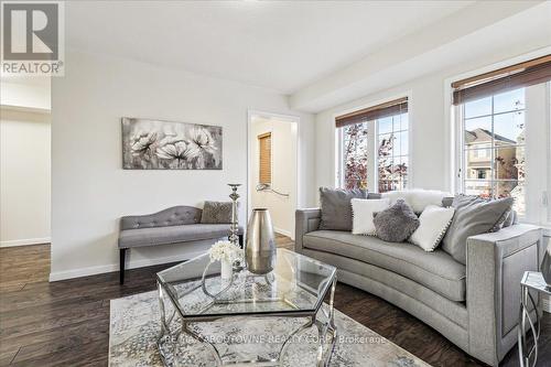 342 Dymott Avenue, Milton, ON - Indoor Photo Showing Living Room