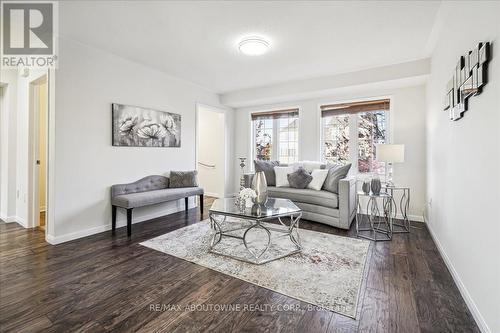 342 Dymott Avenue, Milton, ON - Indoor Photo Showing Living Room