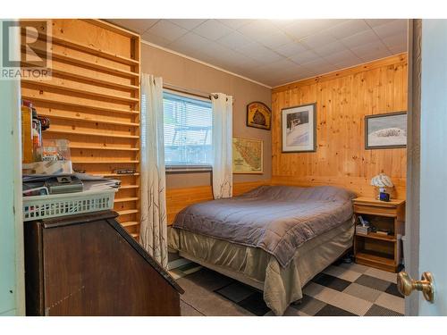 2196 Eighth Avenue, Trail, BC - Indoor Photo Showing Bedroom