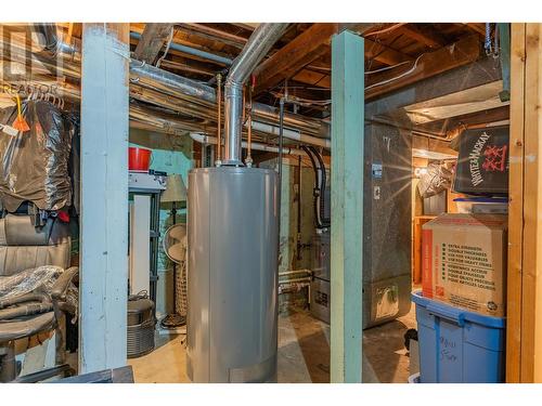 2196 Eighth Avenue, Trail, BC - Indoor Photo Showing Basement