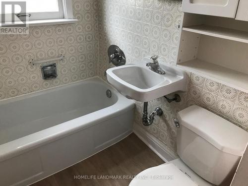 363 Hillcrest Avenue, Toronto, ON - Indoor Photo Showing Bathroom