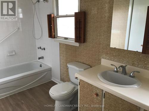 363 Hillcrest Avenue, Toronto, ON - Indoor Photo Showing Bathroom