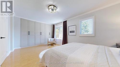 22 Lansbury Court, Vaughan, ON - Indoor Photo Showing Bedroom