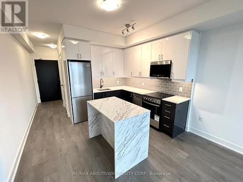 430 - 2343 Khalsa Gate, Oakville, ON - Indoor Photo Showing Kitchen With Stainless Steel Kitchen