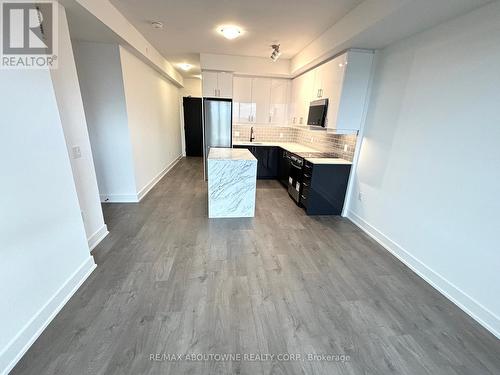 430 - 2343 Khalsa Gate, Oakville, ON - Indoor Photo Showing Kitchen