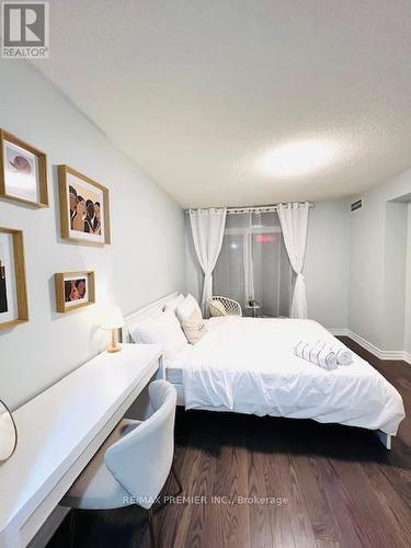 901 - 5418 Yonge Street, Toronto, ON - Indoor Photo Showing Bedroom